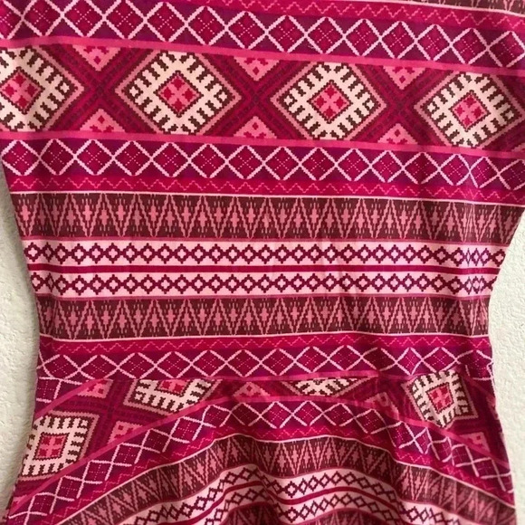 💥🆕Girls Back Cut Out Skater Pink Dress 14🆕 - Picture 4 of 7